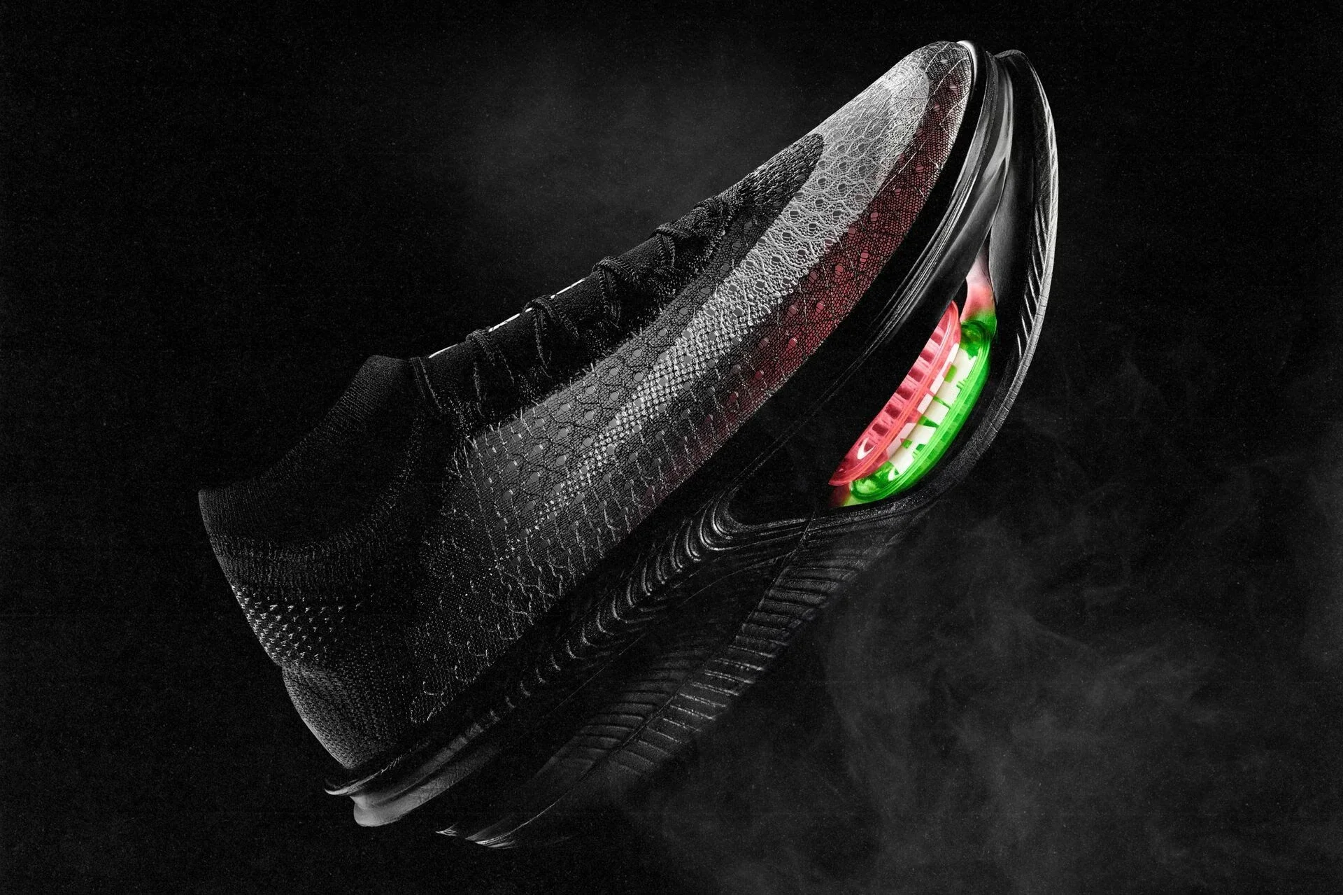 First Look Nike Apex: Siêu Giày Đua Marathon 4 Túi Air Zoom, Nhẹ Hơn Alphafly 3 Đến 10% - Hình ảnh chính